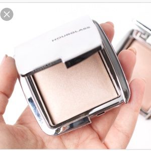 Hourglass Ambient Highlighter